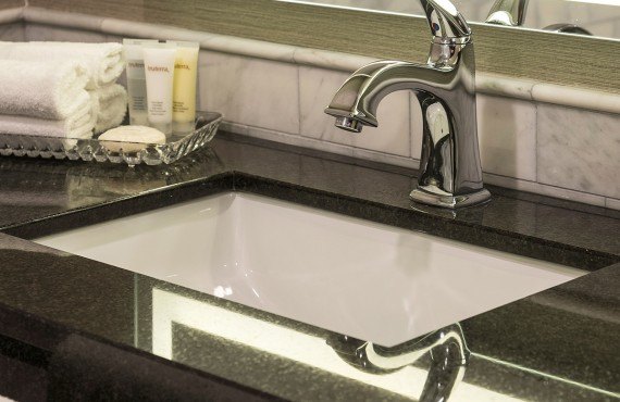 9-lord-elgin-chambre-bain.jpg 9-lord-elgin-chambre-bain.jpg