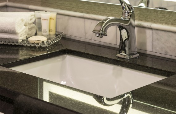 9-lord-elgin-chambre-bain.jpg 9-lord-elgin-chambre-bain.jpg