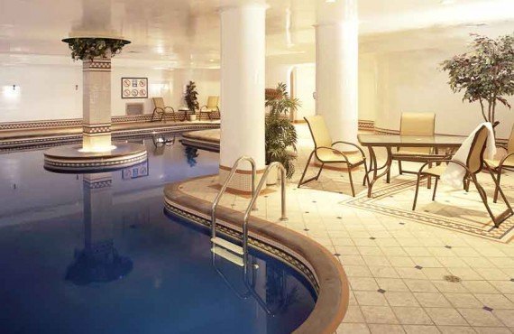 Manoir Victoria - Piscine Manoir Victoria - Piscine