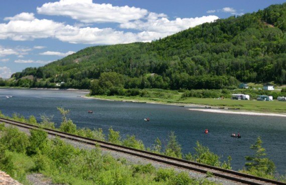 9-vallee-matapedia-riviere 9-vallee-matapedia-riviere