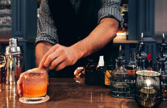 Happy hour Happy hour