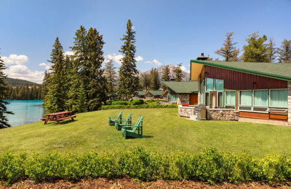 Fairmont Jasper Park Lodge, AB Fairmont Jasper Park Lodge, AB