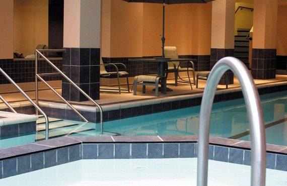 95-lord-elgin-piscine.jpg 95-lord-elgin-piscine.jpg