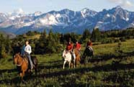 Ashcroft-equitation-dans-les-cariboos.jpg Ashcroft-equitation-dans-les-cariboos.jpg