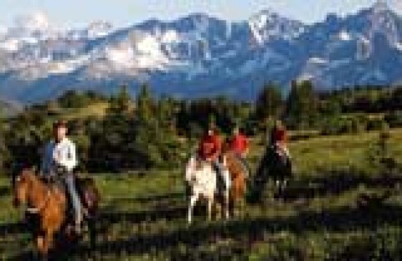 Ashcroft-equitation-dans-les-cariboos_1.jpg Ashcroft-equitation-dans-les-cariboos_1.jpg