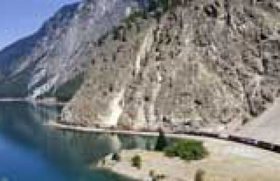 Ashcroft-les-monts-cariboo.jpg Ashcroft-les-monts-cariboo.jpg