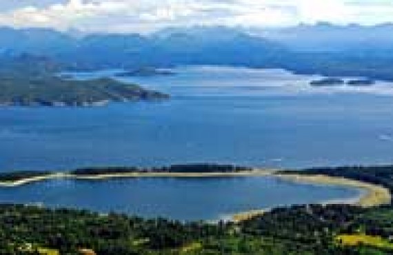 discovery-island.jpg discovery-island.jpg