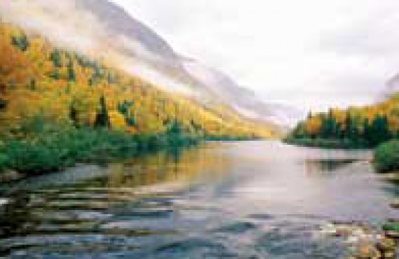 Vallée de la rivière Jacques-Cartier, Canada Vallée de la rivière Jacques-Cartier, Canada