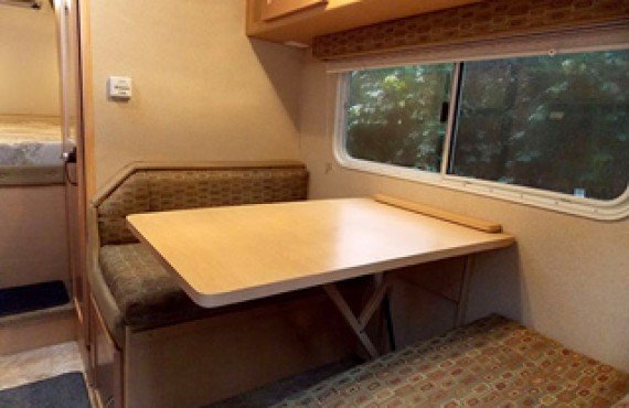 5-happy-holidays-camper-van_5.jpg 5-happy-holidays-camper-van_5.jpg