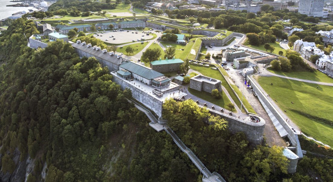 VOYAGE AU CANADA AU 19 ÈME SIÈCLE PAR H. DE LA MOTHE Citadelle-de-quebec-et-promenade-des-gouverneurs