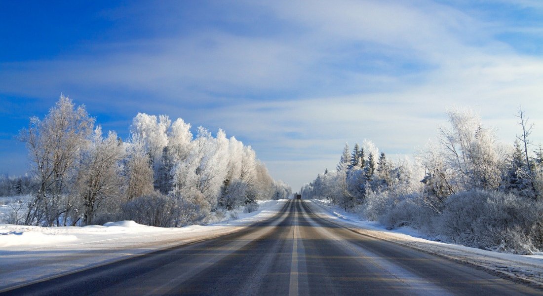 Autoroute enneigée au Québec