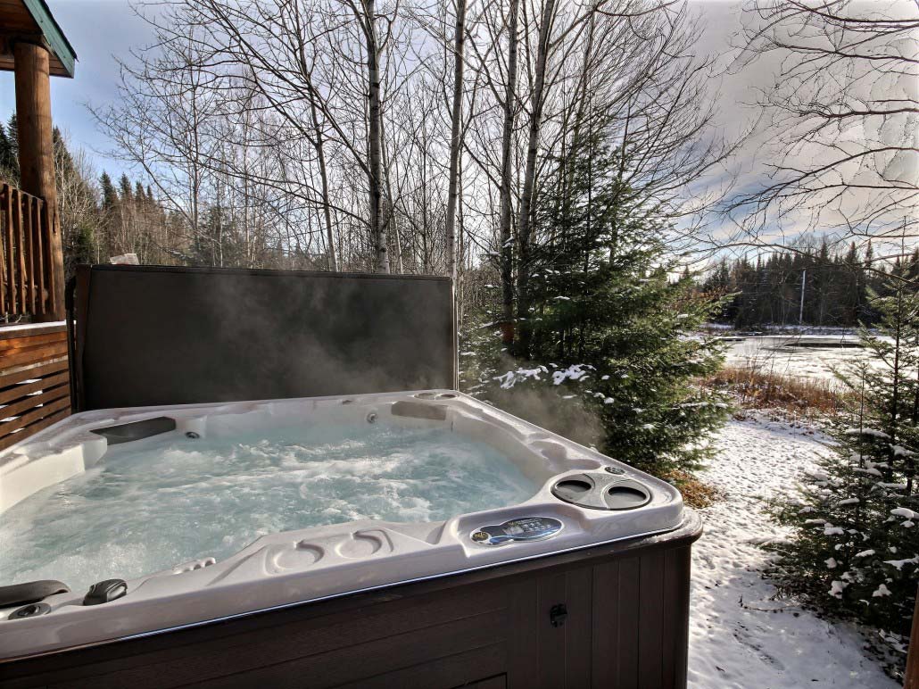 Spa extérieur Chalet Batiskan