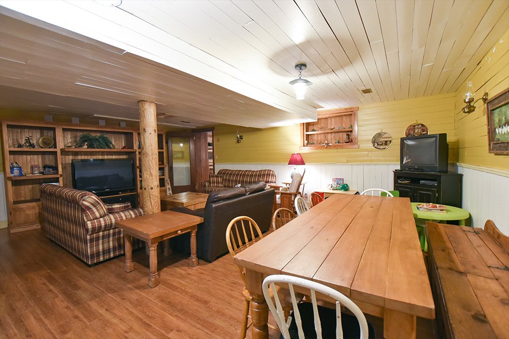 Détente sous-sol Chalet Le Huard