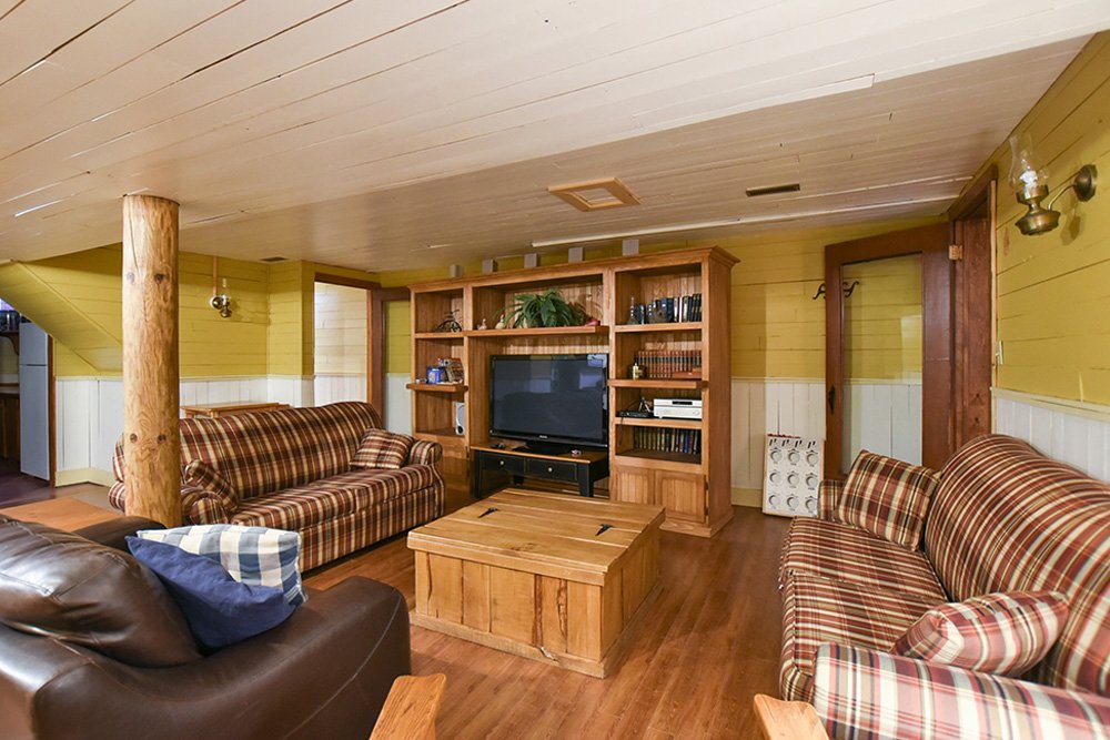 Salon sous-sol Chalet Le Huard