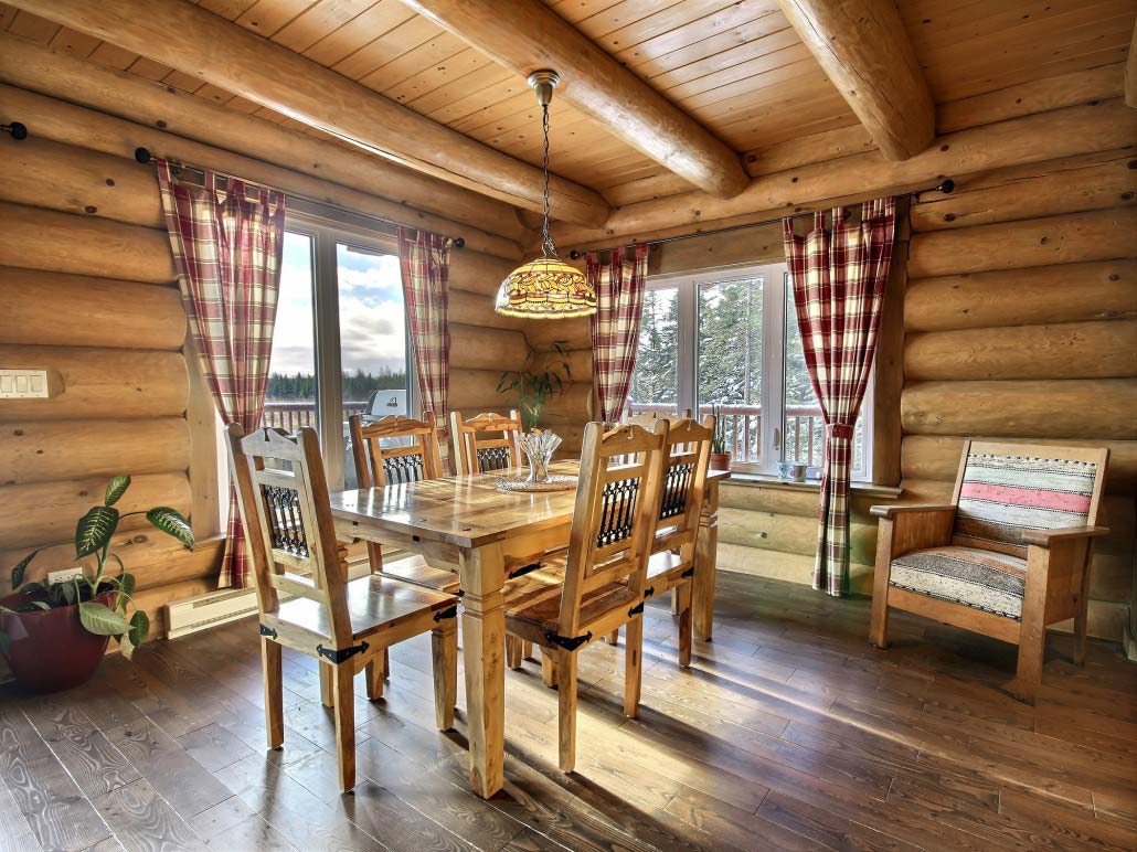 Salle à manger Chalet Loup-Cervier