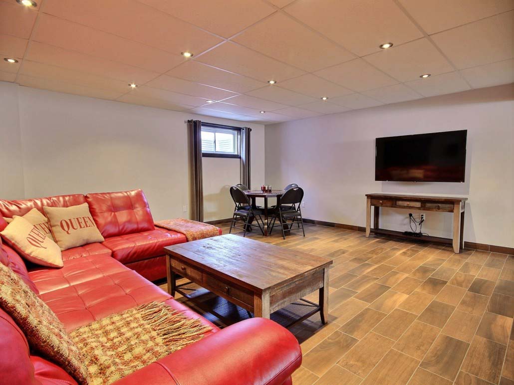 Salle familiale Chalet Le Mustang
