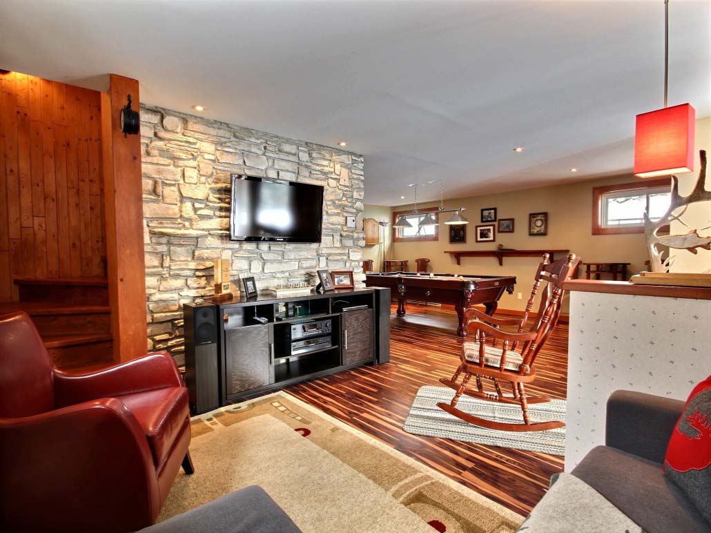 Salon sous-sol Chalet Sitelle