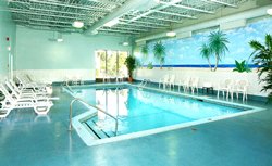 Best Western Plus Gatineau - piscine chauffée