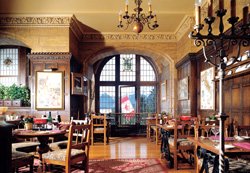 Fairmont Banff Springs Hotel - Grapes Wine Bar & Bistro