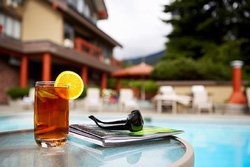 Whistler Village Inn - Piscine extérieure